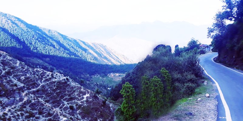 Winding road view on landscape – free photo