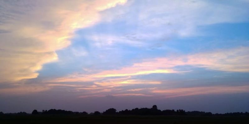 Background with the sunshine and clouds – free photo