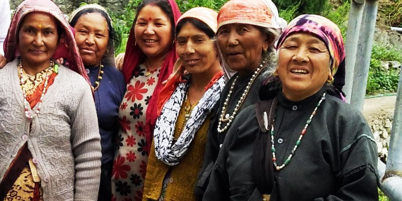 Happy rural senior women group – free photo